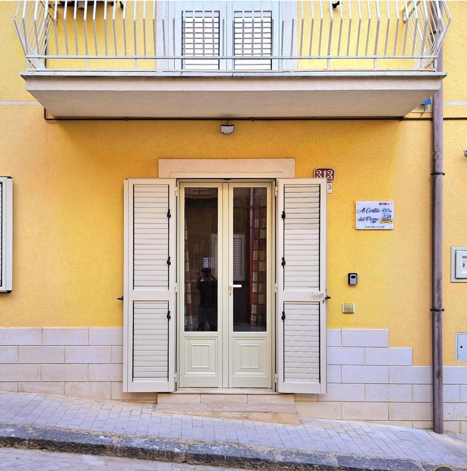 Al Cortile Del Pozzo Apartment Delia ภายนอก รูปภาพ
