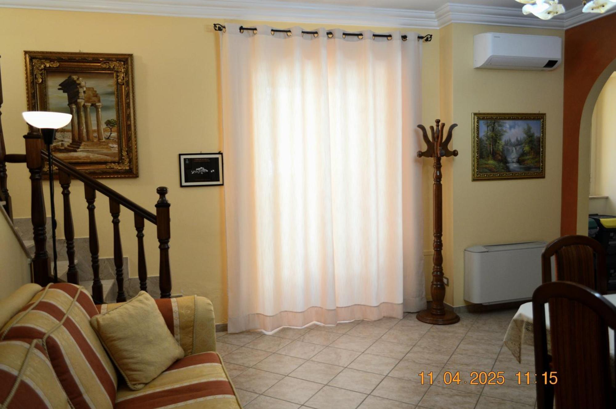 Al Cortile Del Pozzo Apartment Delia ภายนอก รูปภาพ