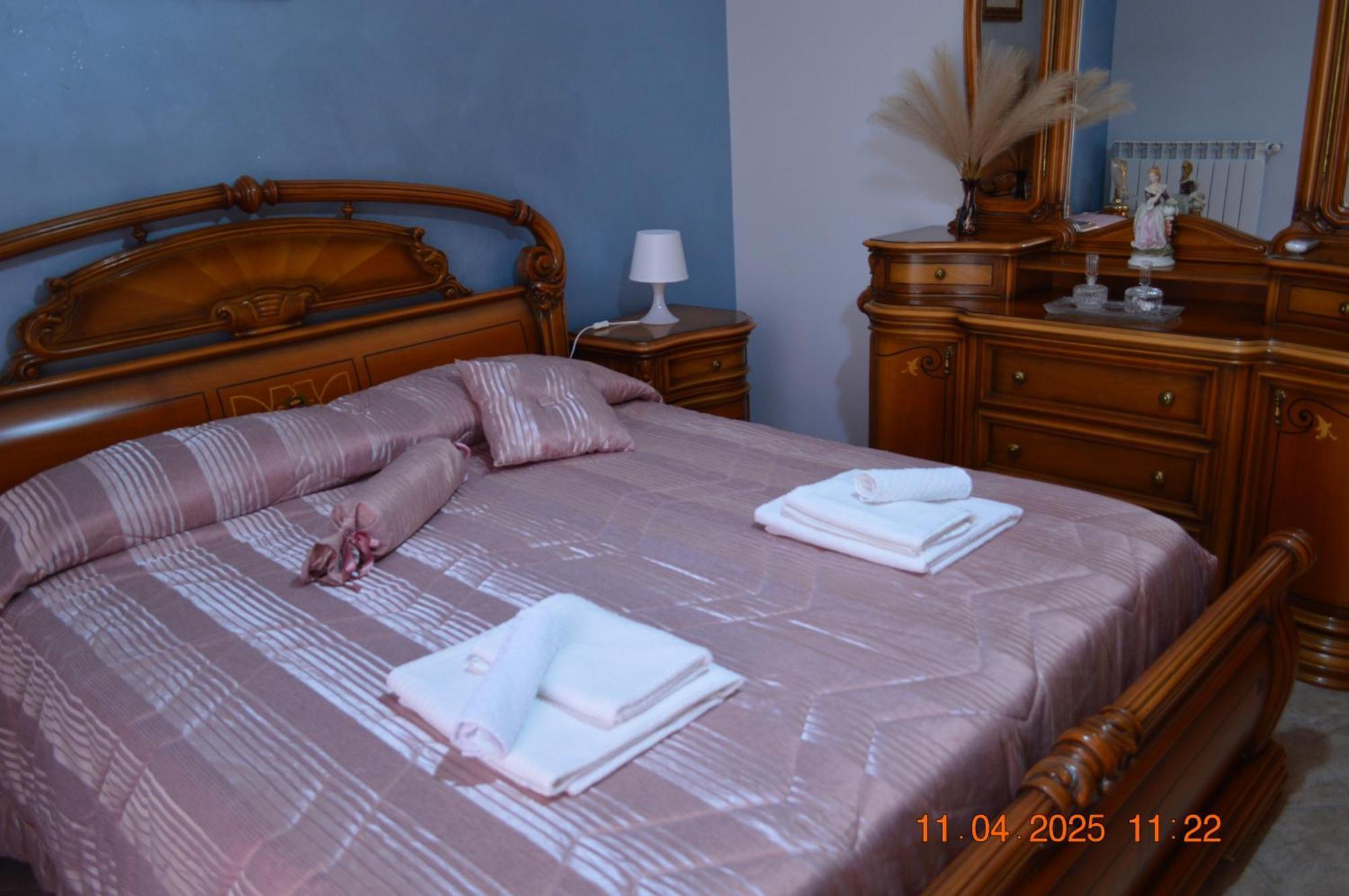 Al Cortile Del Pozzo Apartment Delia ภายนอก รูปภาพ